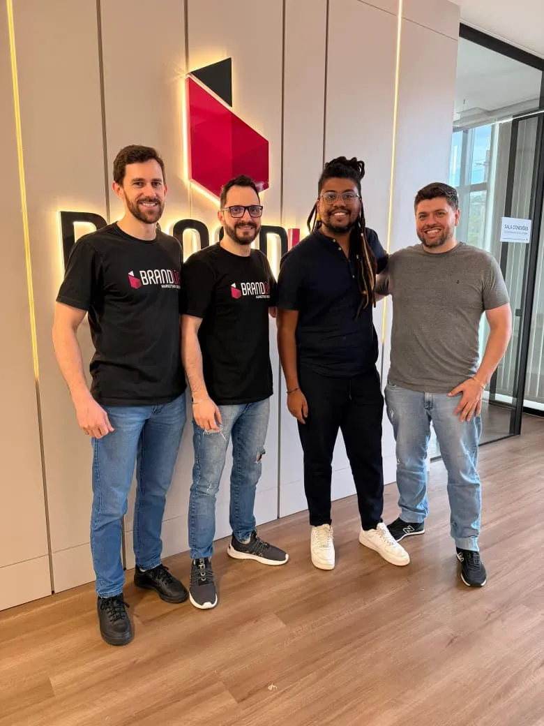 Time da BRANDUP recebendo a equipe do Google no escritório em Ituporanga